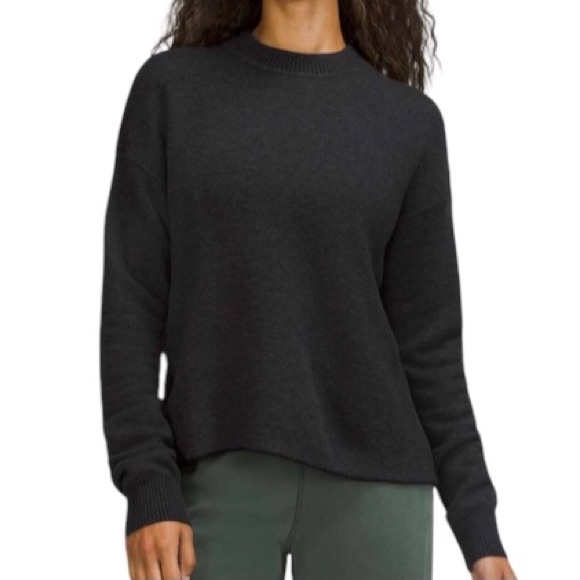 lululemon athletica Sweaters - Women’s 12 Lululemon Reversible DoubleKnit Crew Neck Sweater Graphite